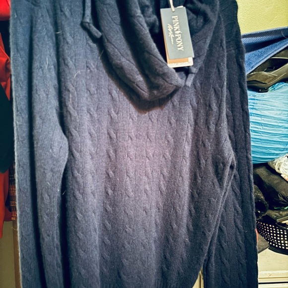 Polo by Ralph Lauren 100% Cashmere Pull Over w/ hood. - Picture 10 of 10